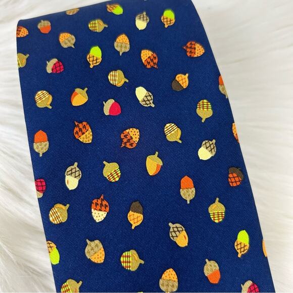 NWT Alynn Neckwear Men’s Silk Acorn Print Tie - Picture 7 of 10